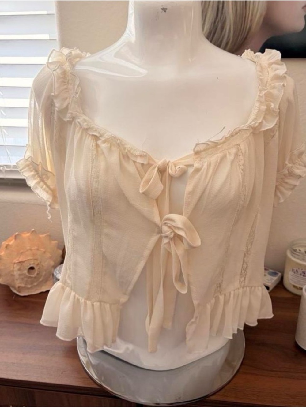 Urban outfitters Ivory Ruffle Tie-Front Women's Top - Picture 3 of 4